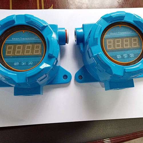 挂壁式温度变送器